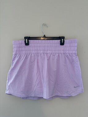 Nike Women’s Lavender Athletic Skort